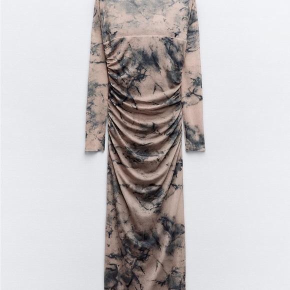 Beautiful Zara dress. Medium and sold out online! - Picture 4 of 6